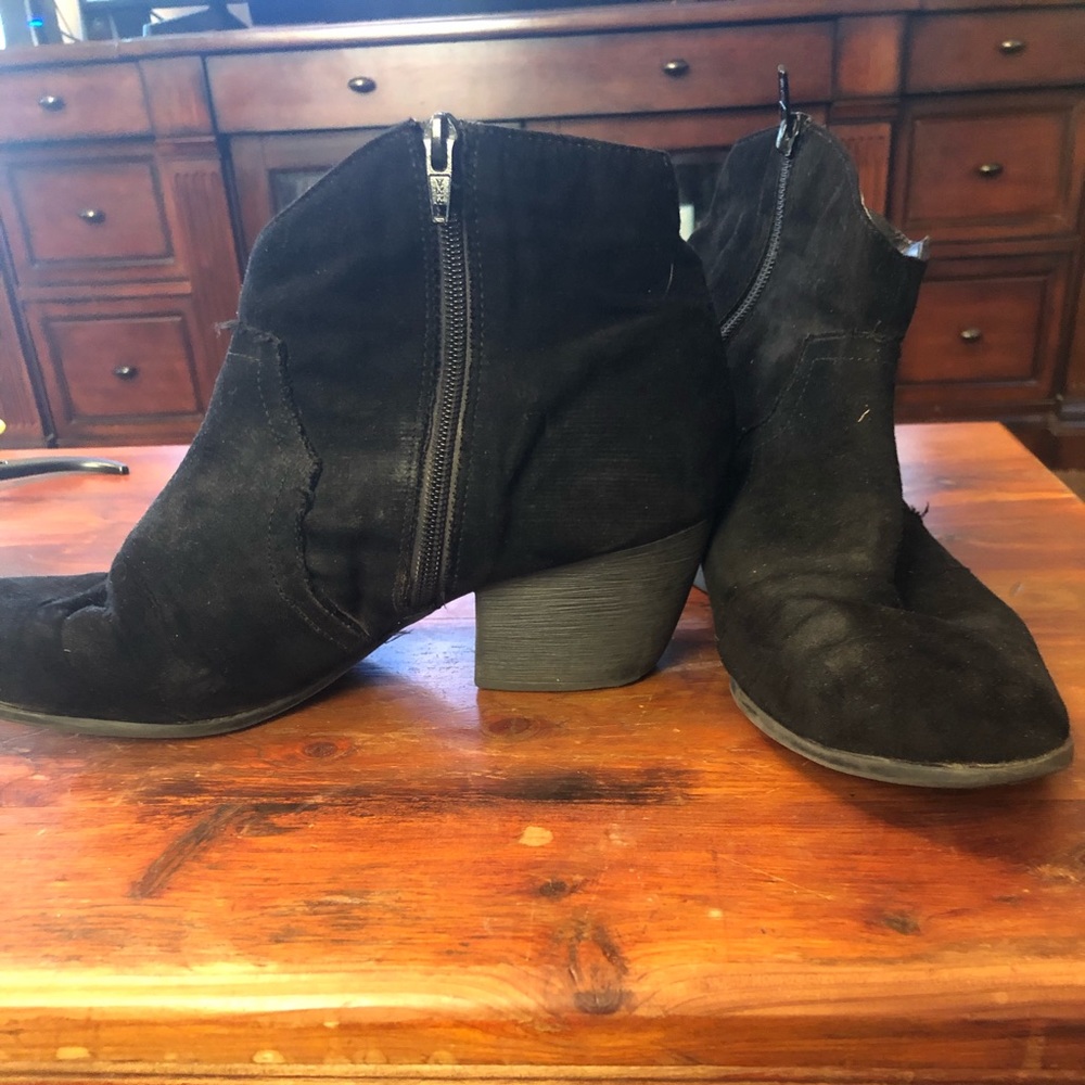 black booties